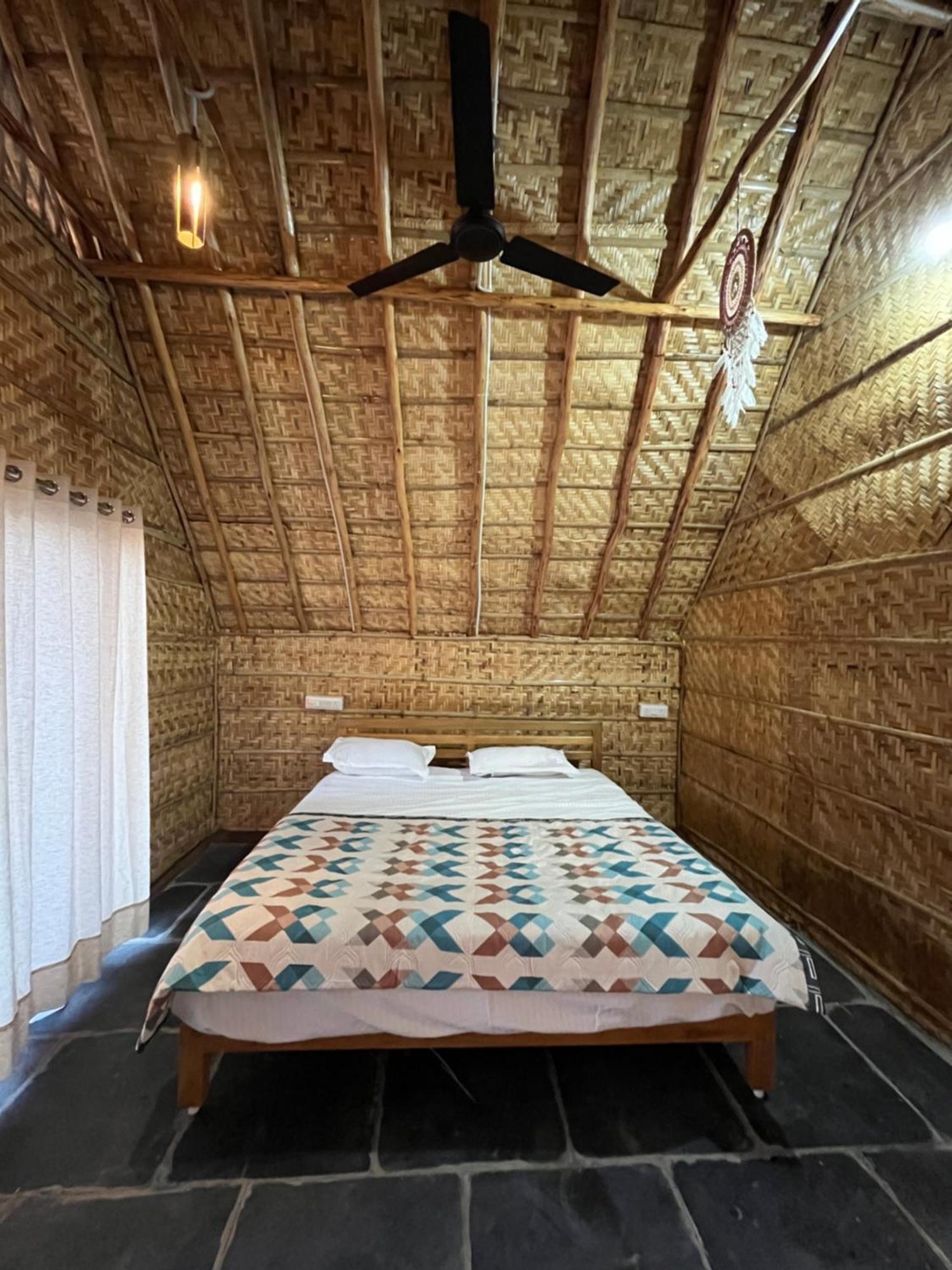Tropical Hampi Hotel Bagian luar foto