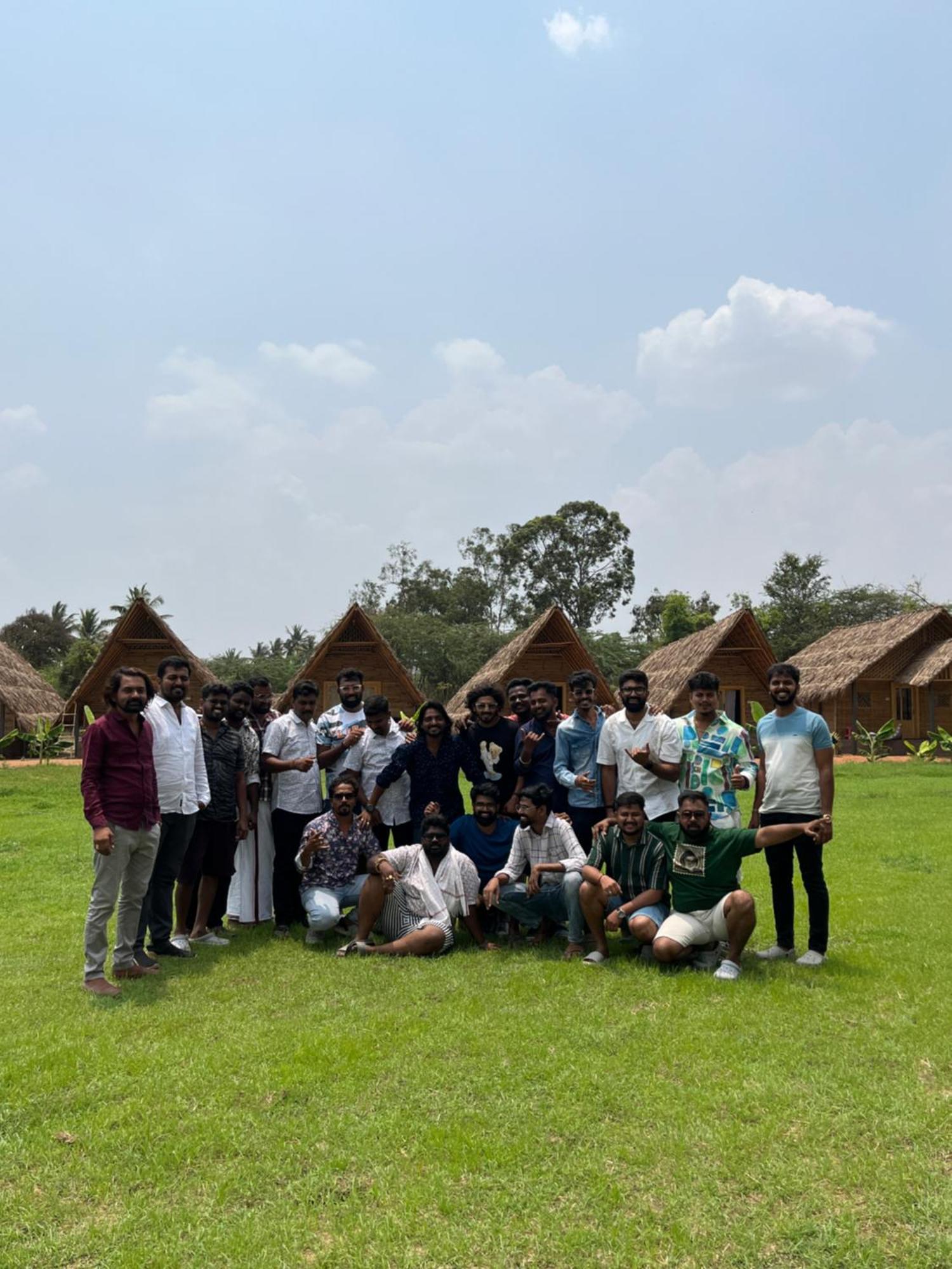 Tropical Hampi Hotel Bagian luar foto