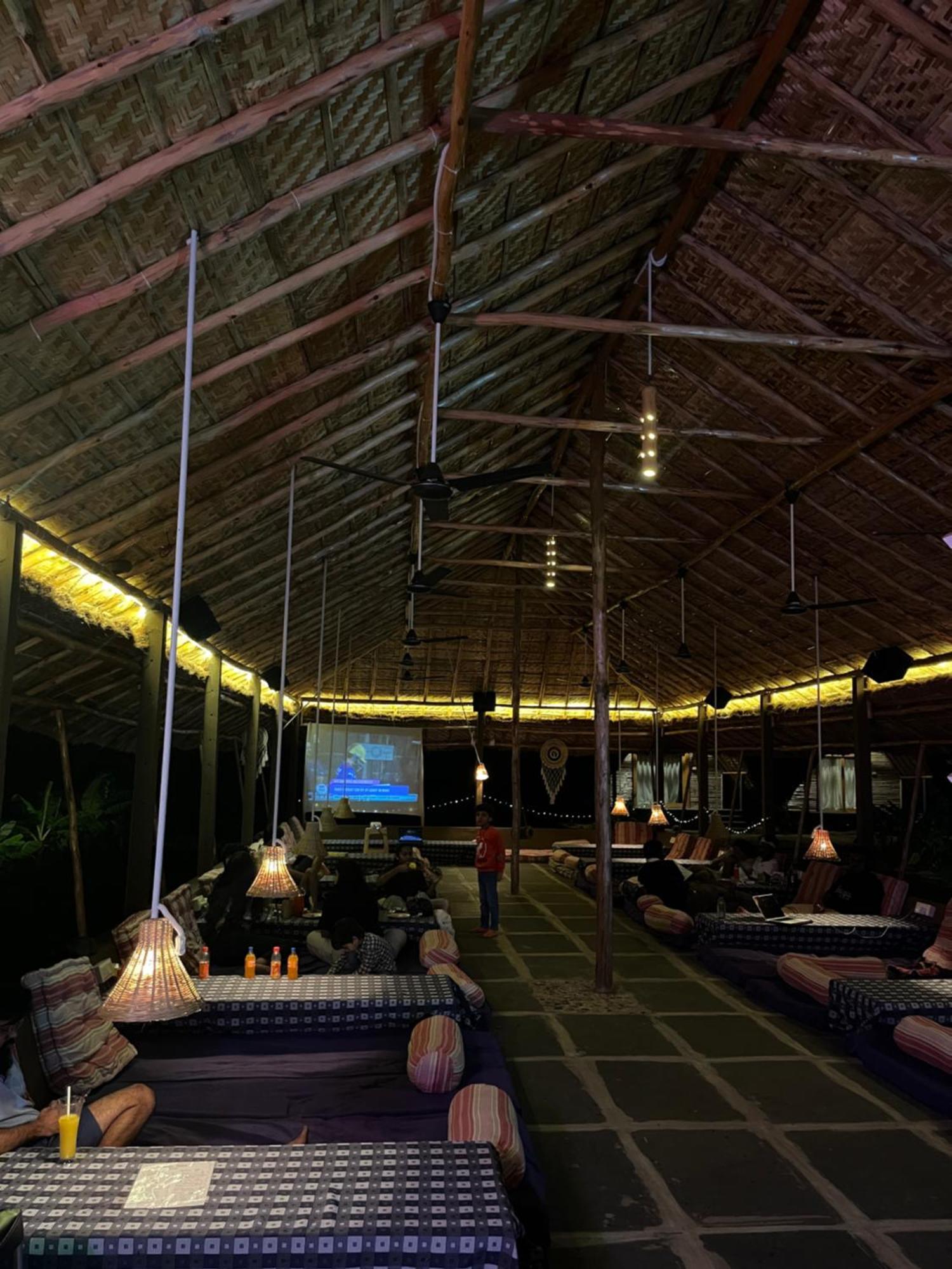 Tropical Hampi Hotel Bagian luar foto